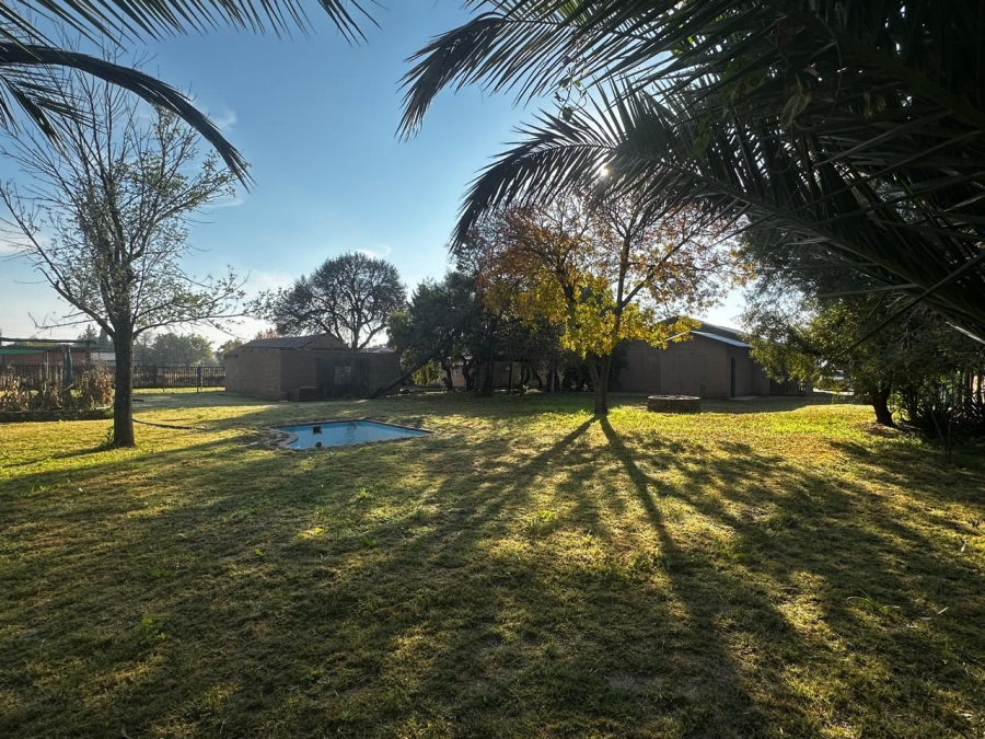 4 Bedroom Property for Sale in Dealesville Free State
